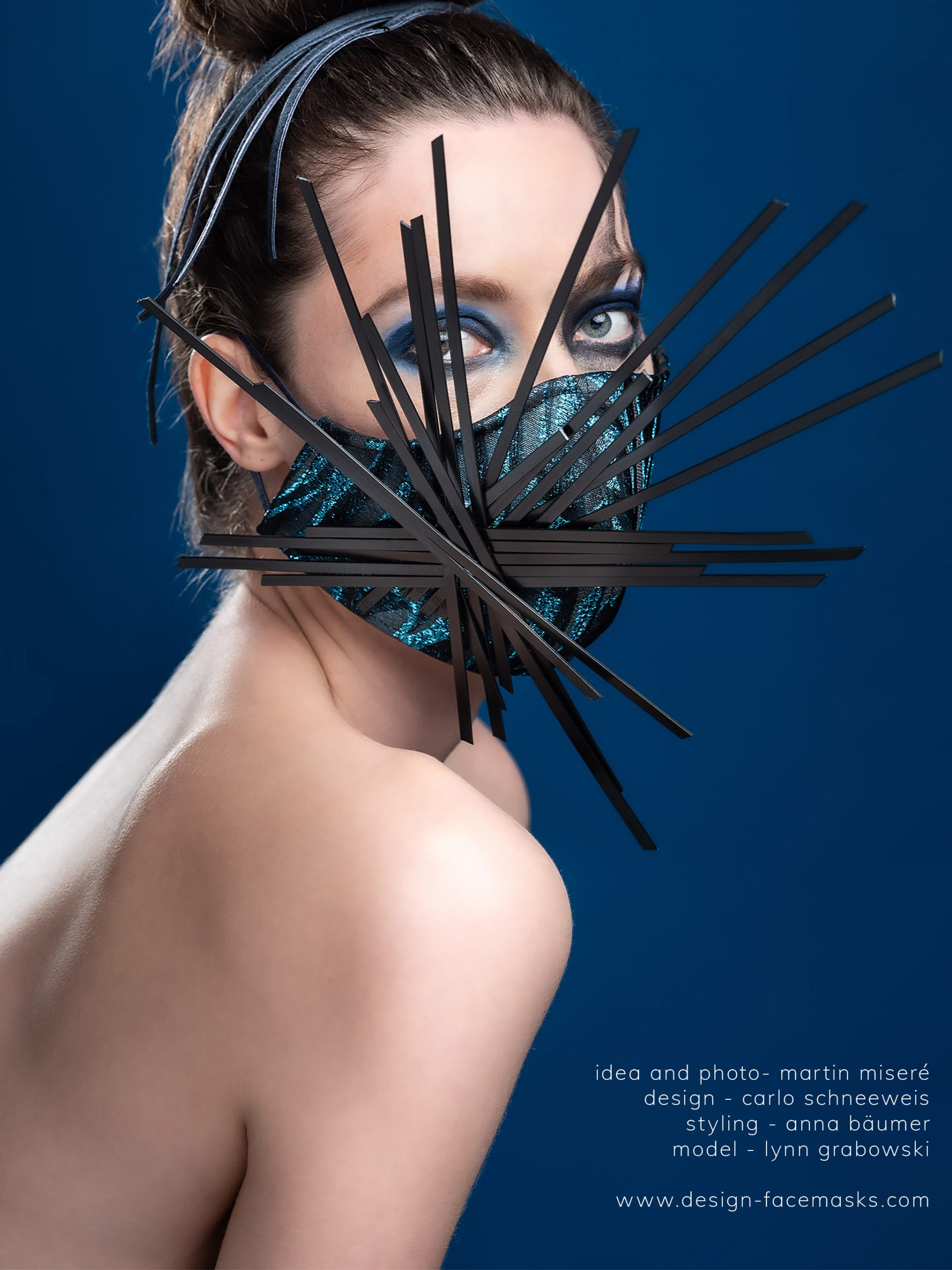 Design Facemask Model Lynn Grabowski wearing facemask of fashion designer Carlo Schneeweis photographed by Martin Misere